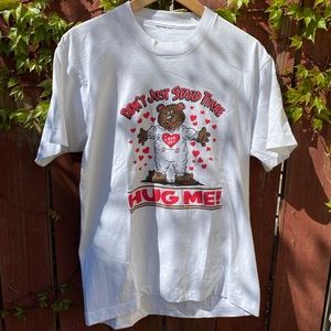 Vintage “Hug Me” tshirt